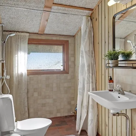 2 Bedroom Gorgeous In Vejby